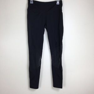 Victoria Sport Mesh Accent Leggings Medium